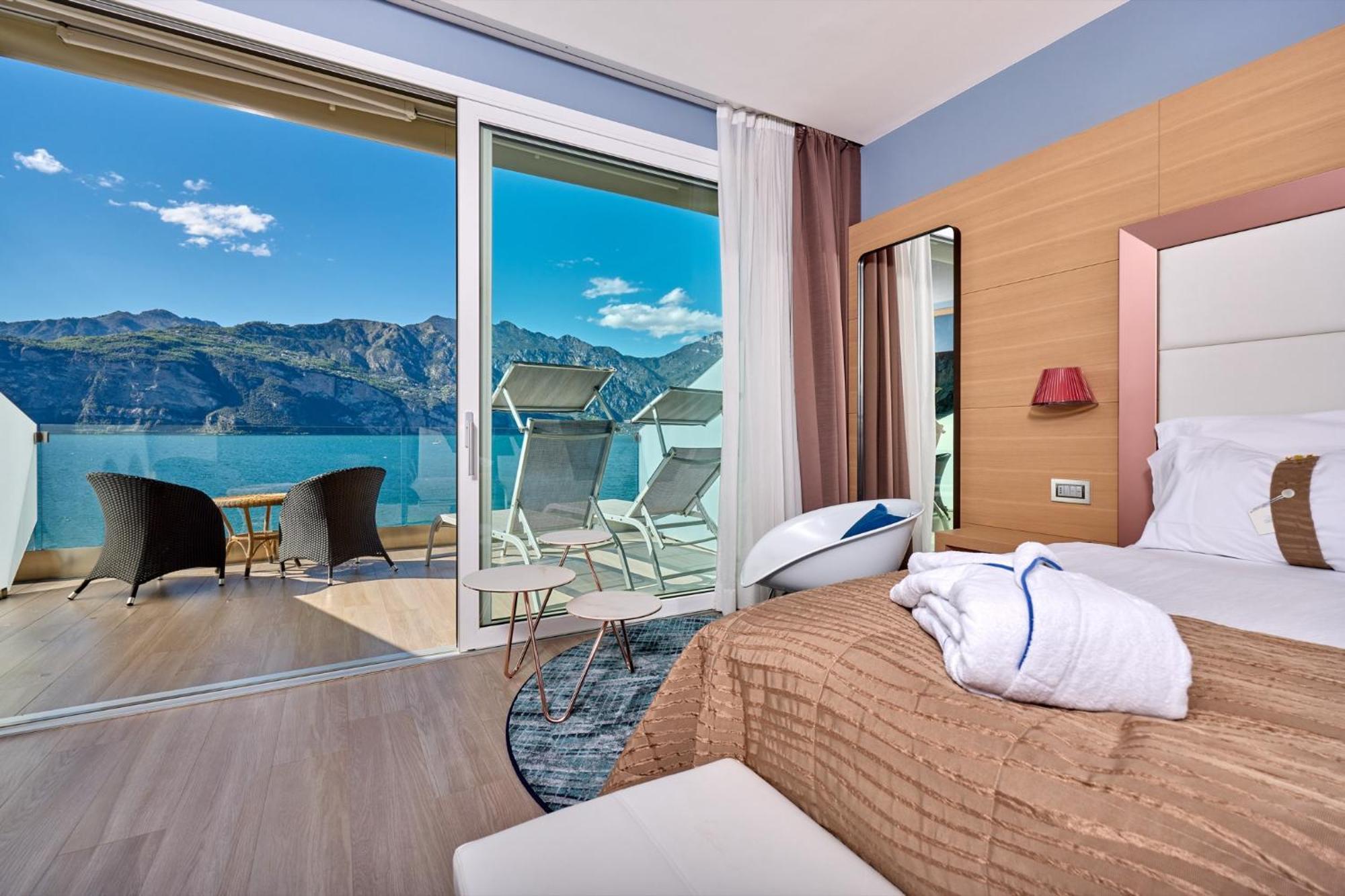 Hotel Castello Lake Front Malcesine Ngoại thất bức ảnh