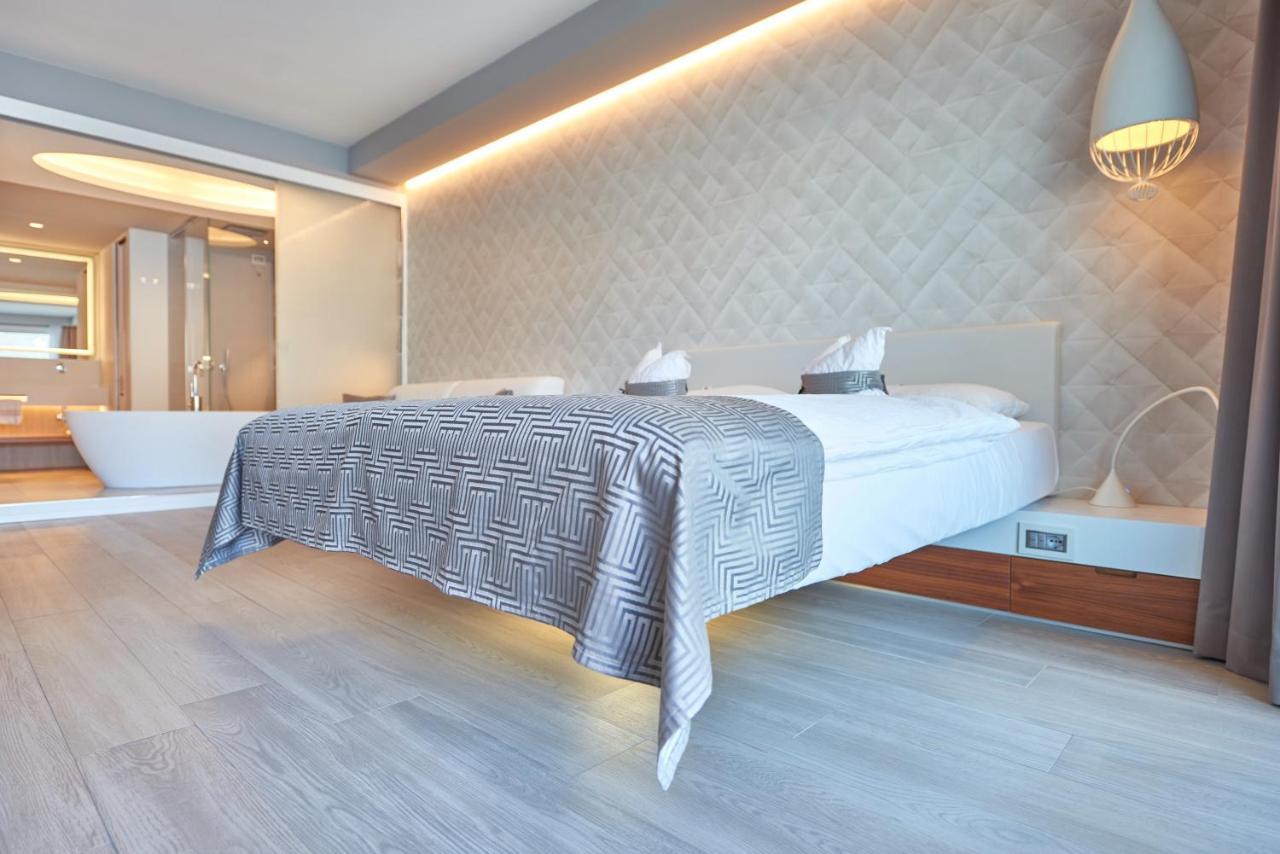 Hotel Castello Lake Front Malcesine Ngoại thất bức ảnh