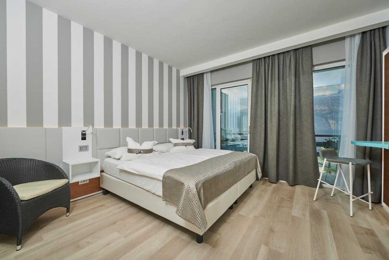 Hotel Castello Lake Front Malcesine Ngoại thất bức ảnh